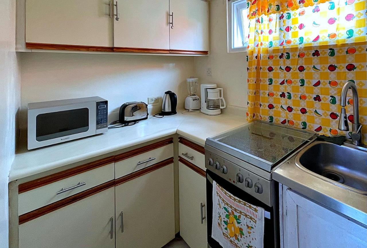 Oceanfront Condo W/ Free Parking + High Speed Wifi Negril Exterior photo