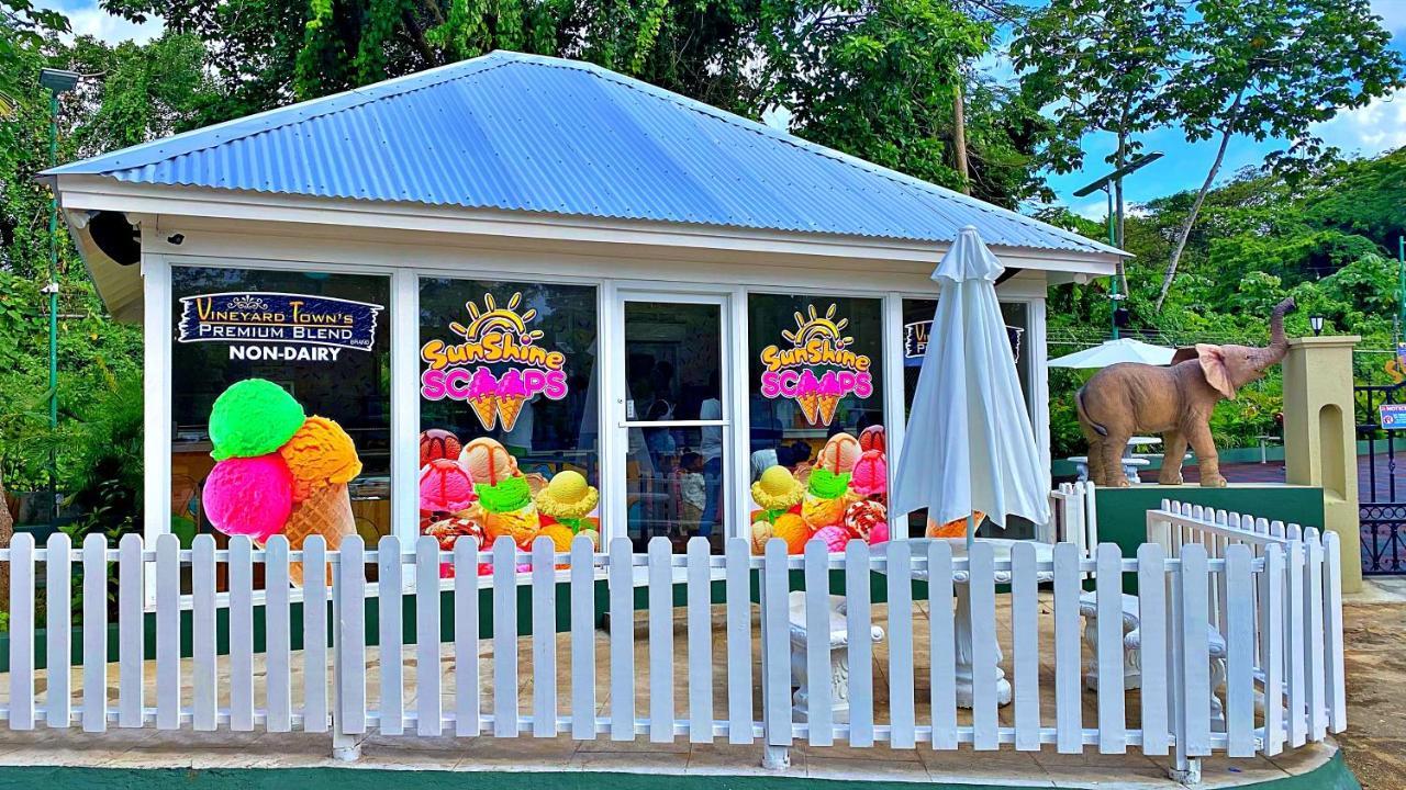 Oceanfront Condo W/ Free Parking + High Speed Wifi Negril Exterior photo